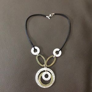 AVON Fashion necklace
